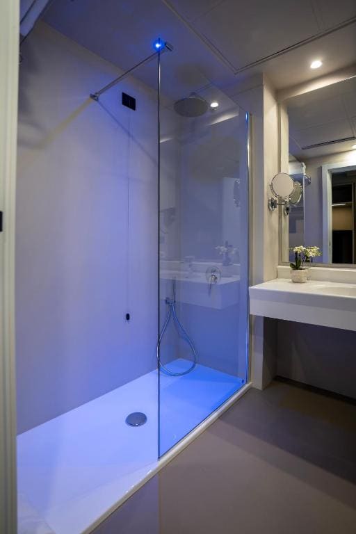 Executive Suite room - Image 2
