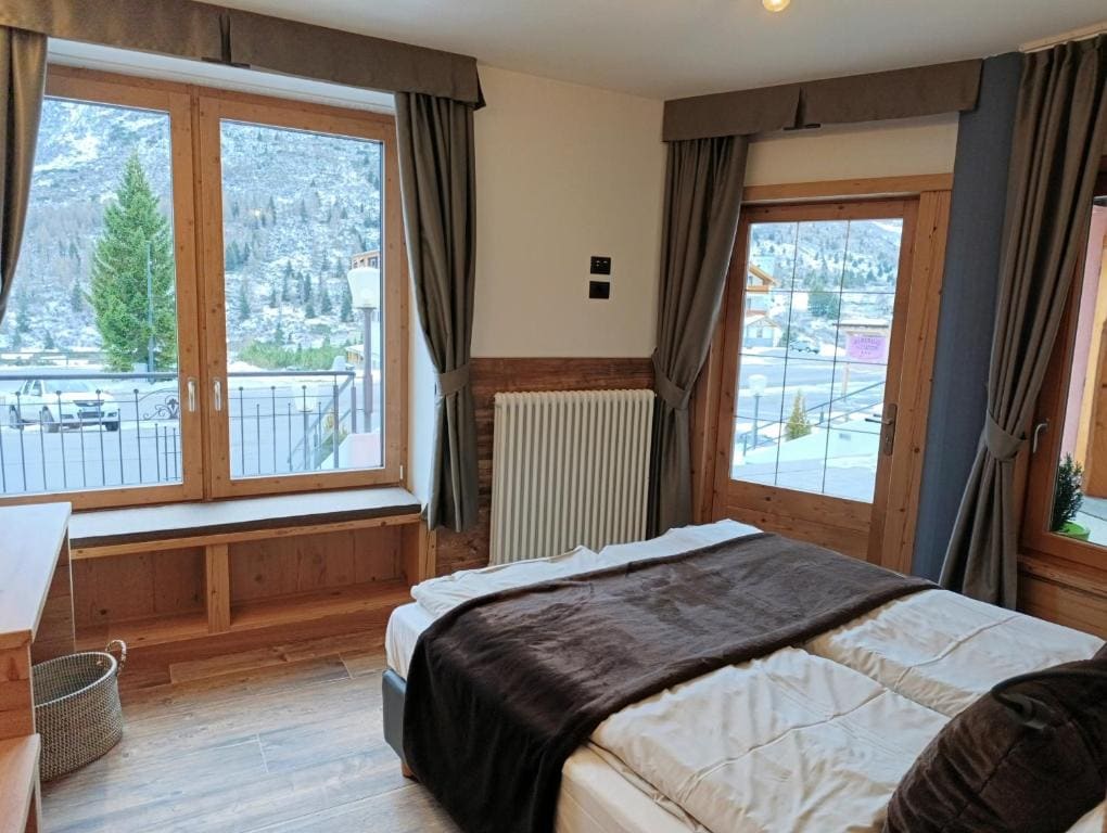 Junior Suite with Sauna room - Image 3