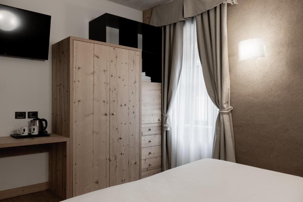 Double or Twin Room room - Image 2