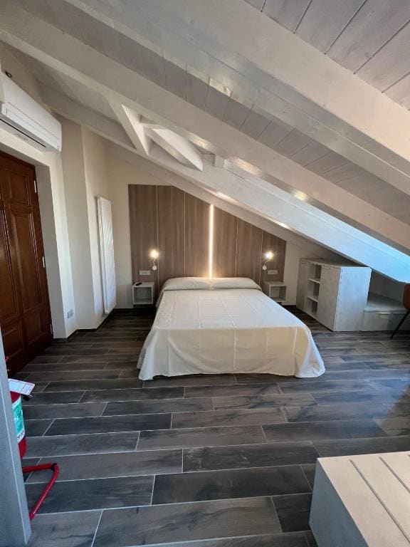 Deluxe Double Room room - Image 2