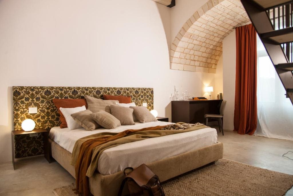 Executive Suite room - Image 1