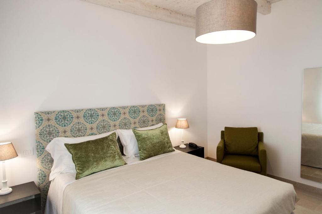 Deluxe Quadruple Room room - Image 2