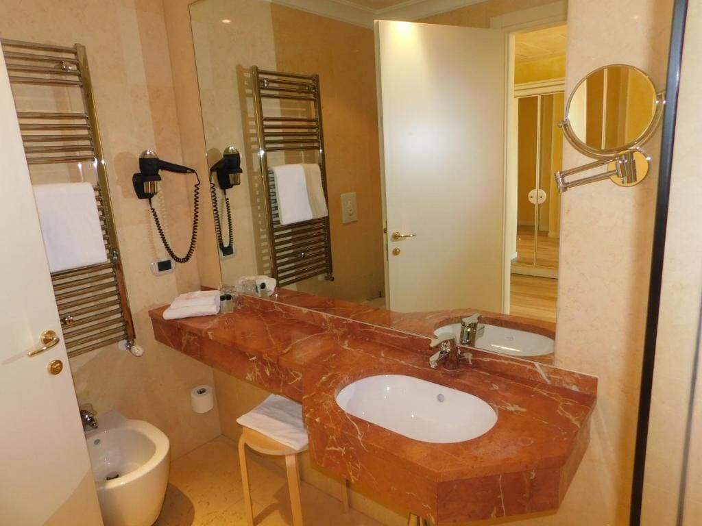 Imperial Suite room - Image 2