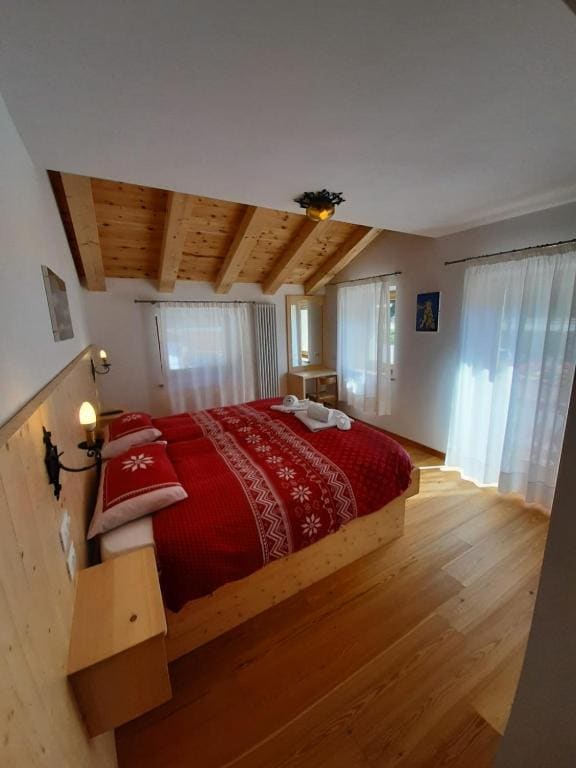 King Room room - Image 1
