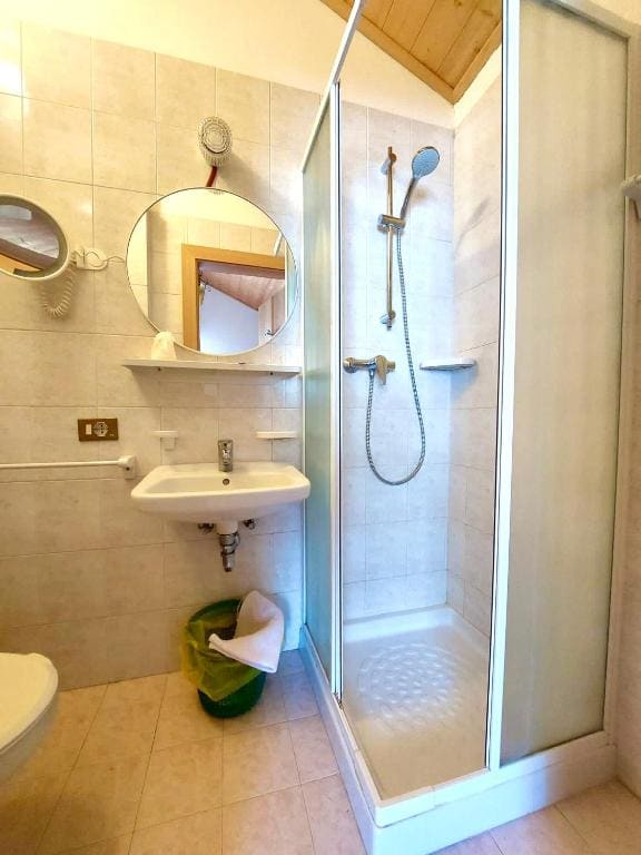 Standard Double Room room - Image 2