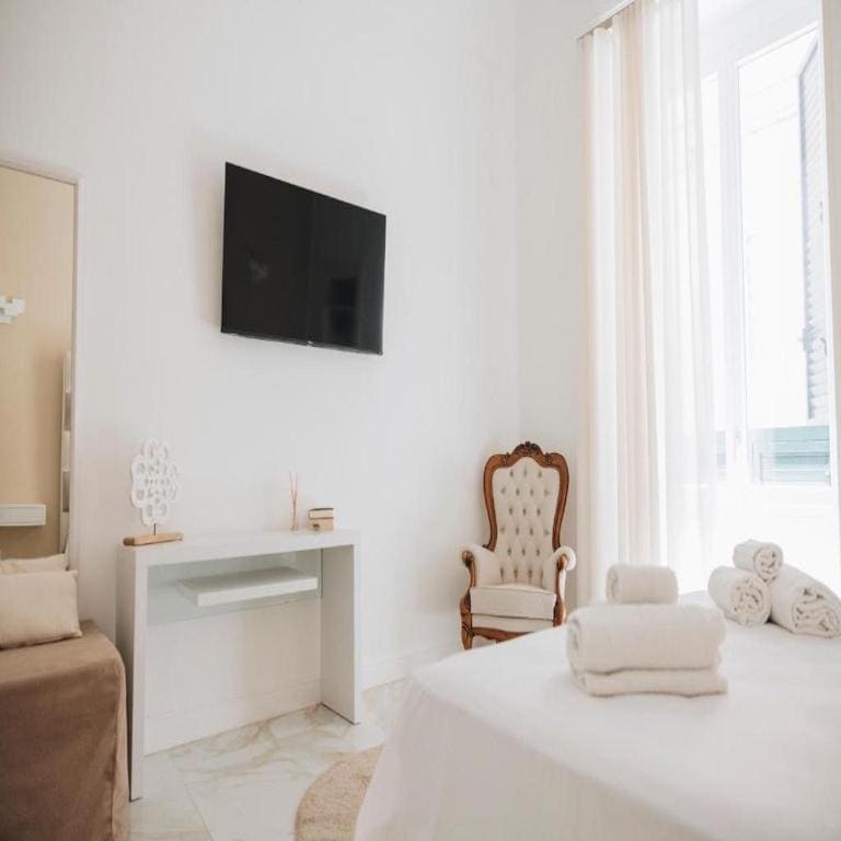 Executive Suite room - Image 1