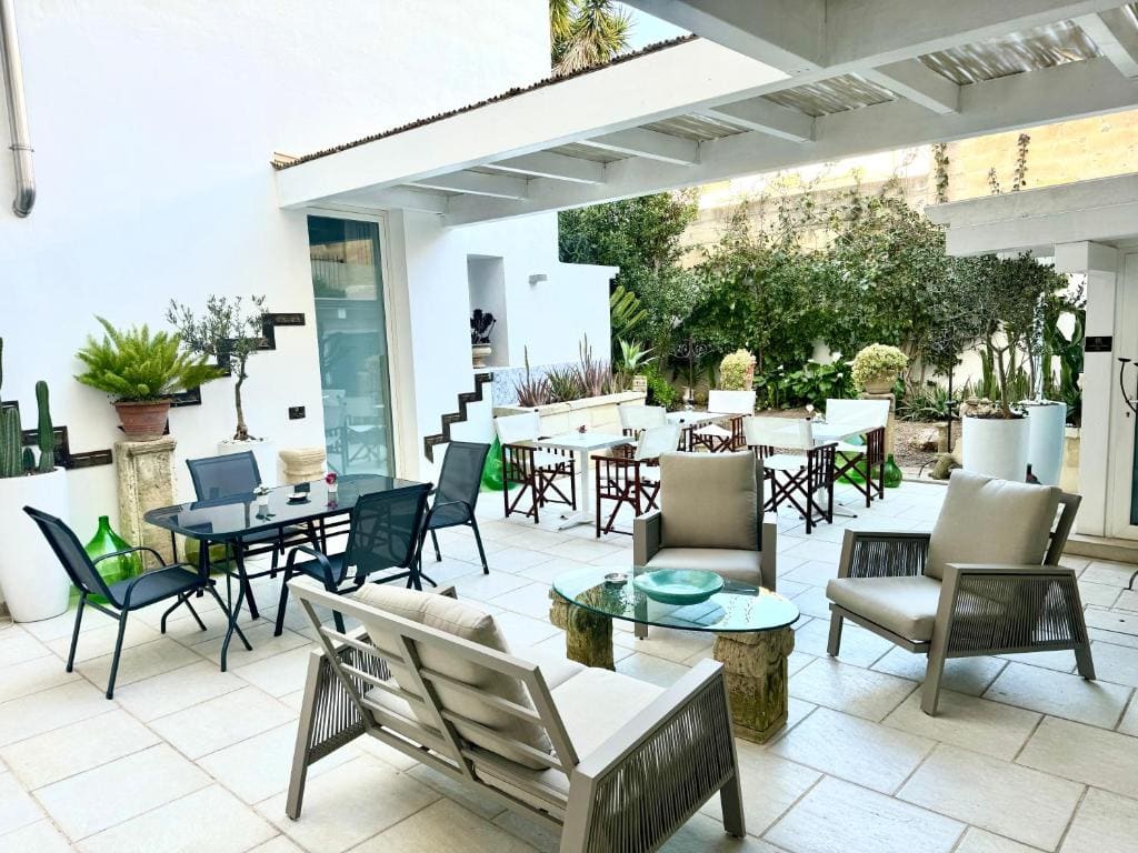 Triple Room with Garden View room - Image 2