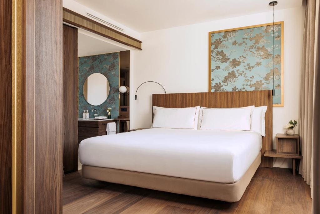 Junior Suite with Spa Access room - Image 1