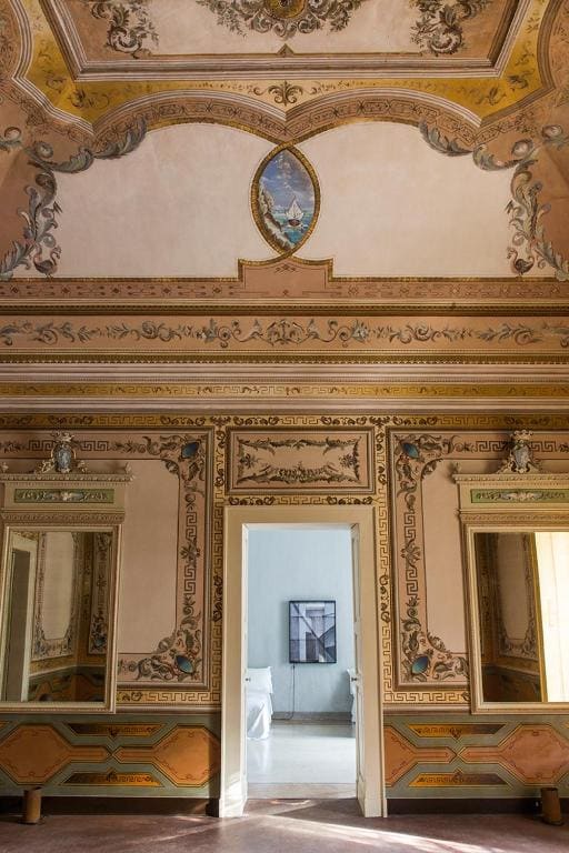 Suite room - Image 1