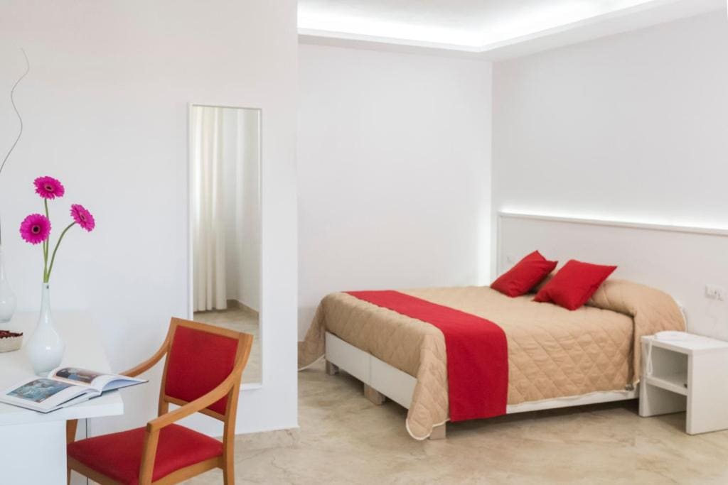 Deluxe Double or Twin Room room - Image 3