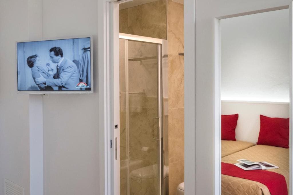 Standard Double or Twin Room room - Image 1