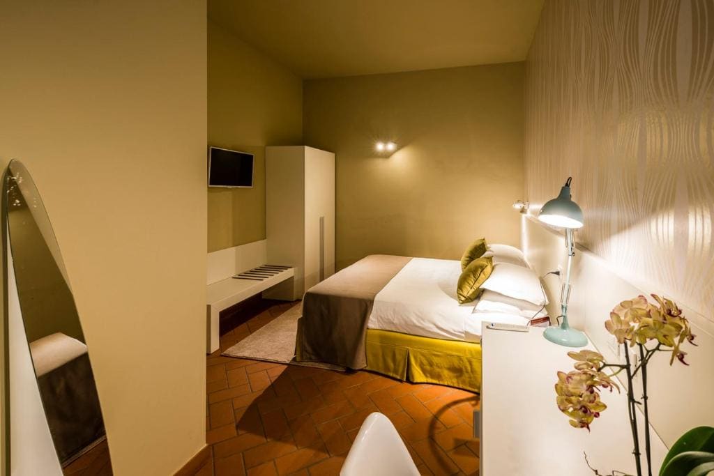 Deluxe Junior Suite with One-time SPA access room - Image 2