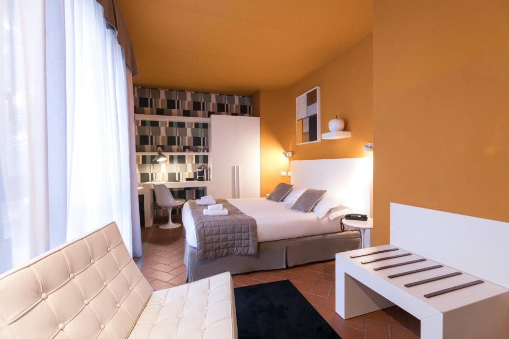 Junior Suite with One-time SPA access room - Image 3