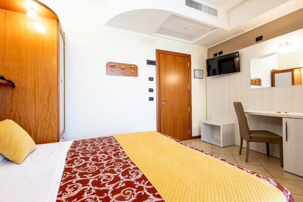 Double or Twin Room with Side Sea View room - Image 2