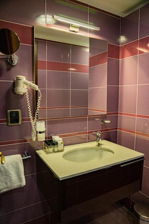 Double or Twin Room with Sea View room - Image 1