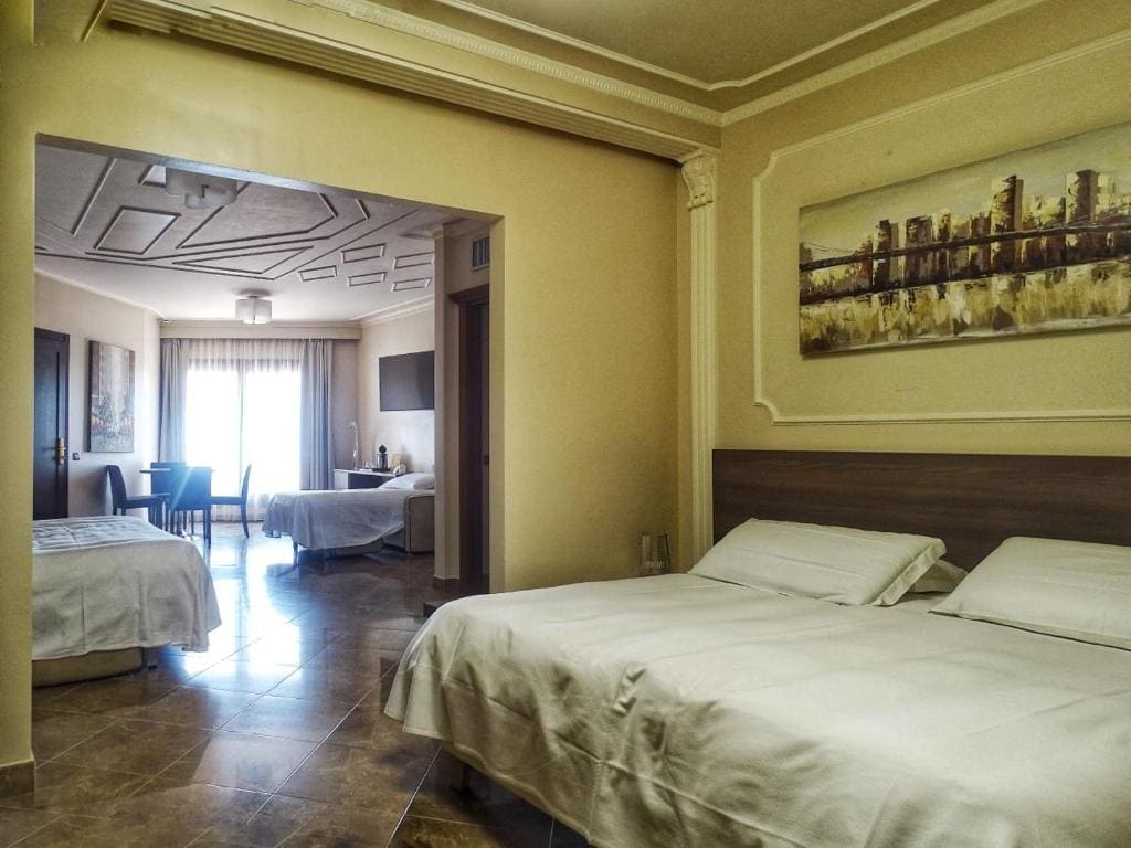 Family Room with Side Sea View room - Image 1
