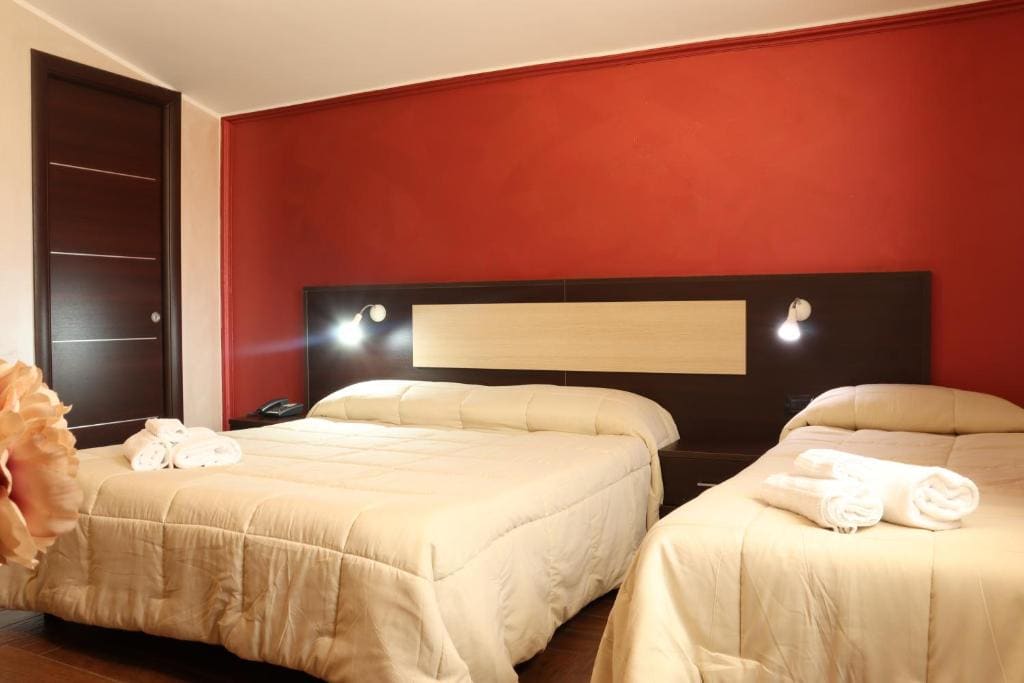 Double or Twin Room room - Image 2