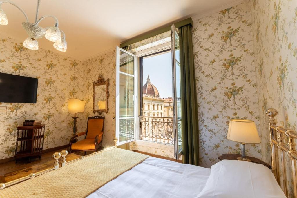 Deluxe Double Room room - Image 3