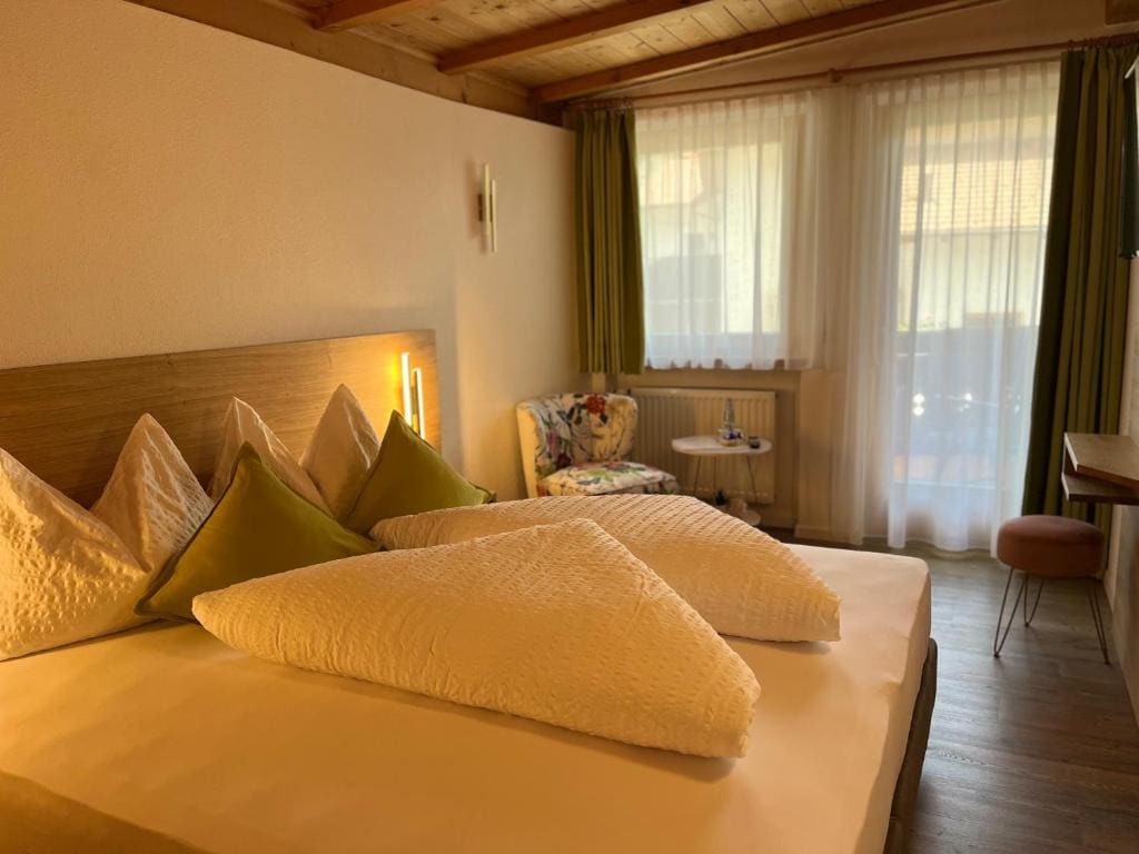Standard Double Room room - Image 2