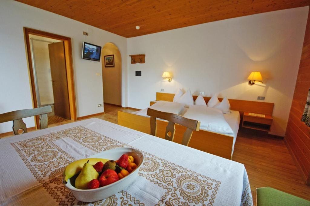 Basic Double Room room - Image 2