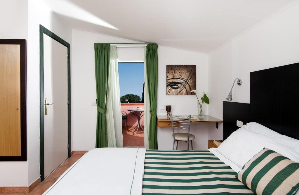Double Room with Terrace room - Image 1