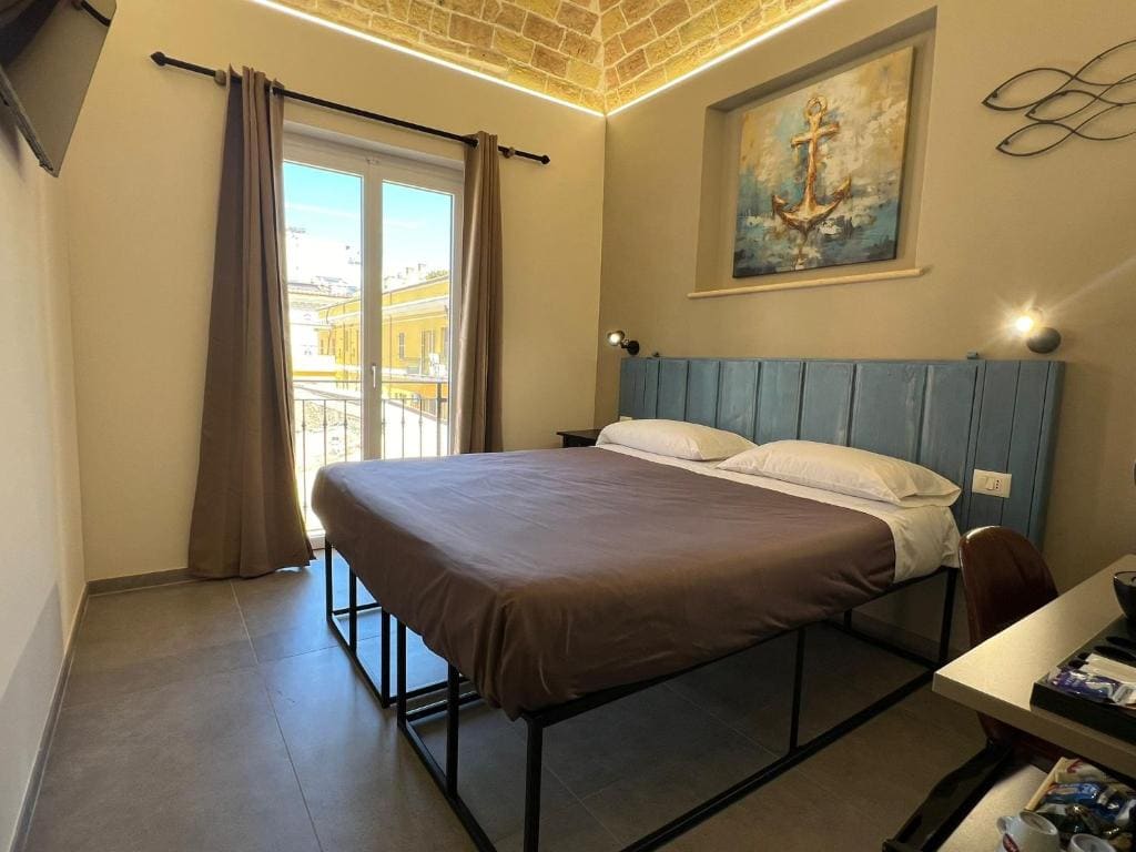 Double or Twin Room with City View room - Image 2