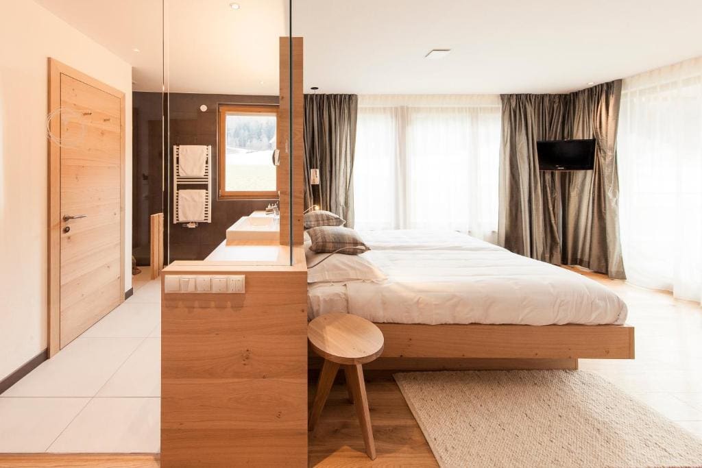 Executive Suite room - Image 1