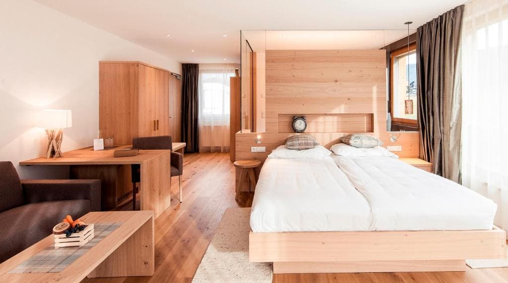 Suite with Balcony room - Image 2