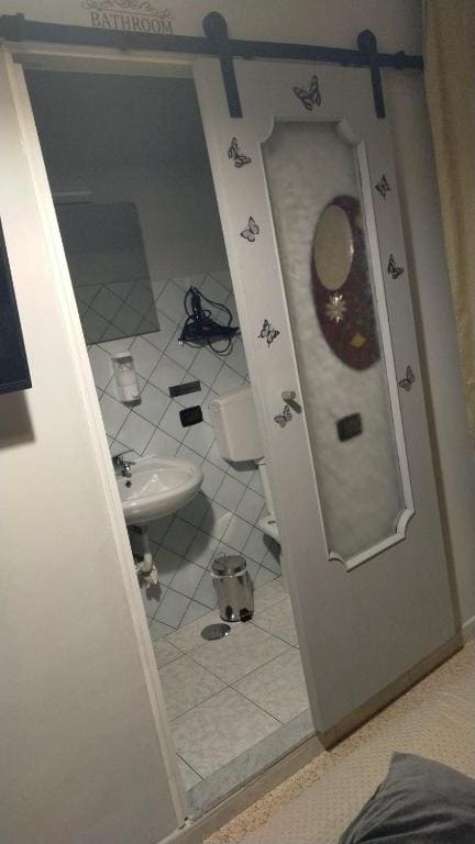 Double Room with Private Bathroom room - Image 1