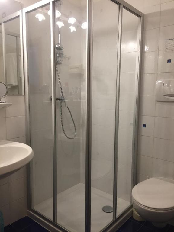 Double or Twin Room room - Image 1