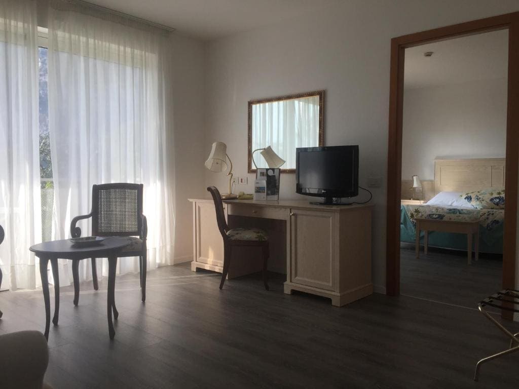 Suite room - Image 3