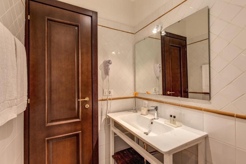 Double Room room - Image 3
