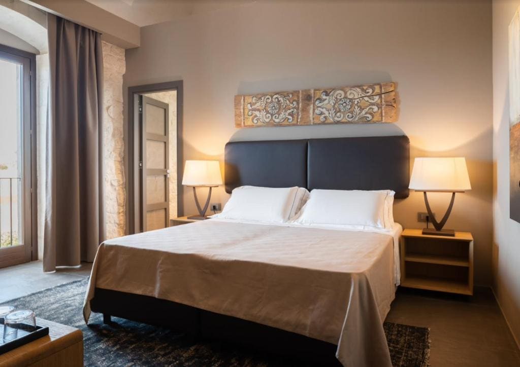 Superior Double or Twin Room room - Image 1