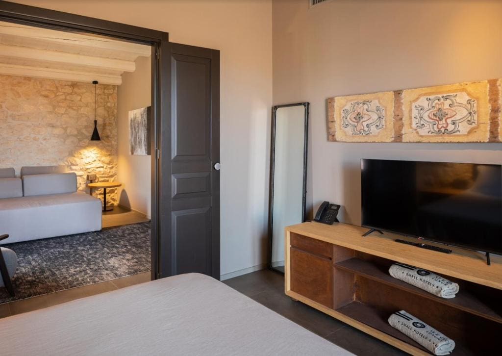 Suite room - Image 1