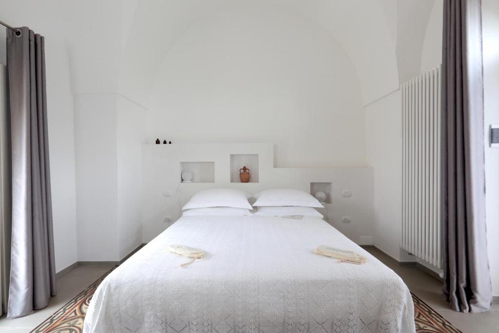 Deluxe Double or Twin Room with Private Garden room - Image 3