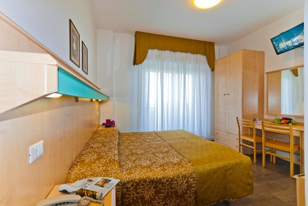 Double or Twin Room room - Image 3
