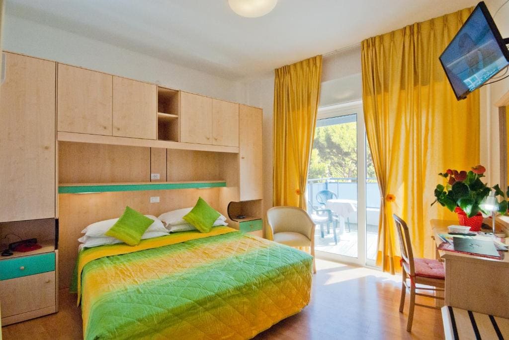 Double or Twin Room room - Image 2