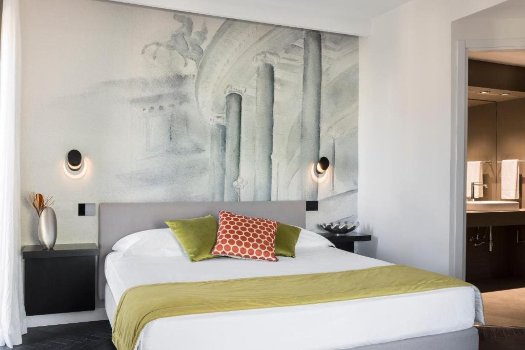 Suite room - Image 1