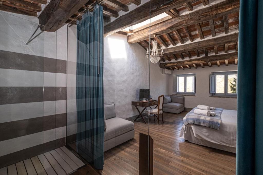 Deluxe Suite room - Image 1