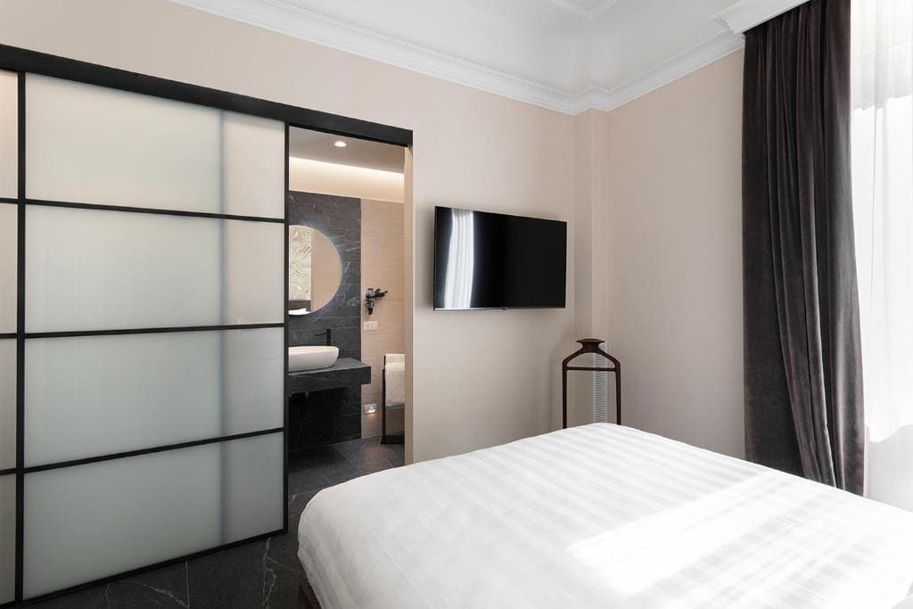 Suite room - Image 3