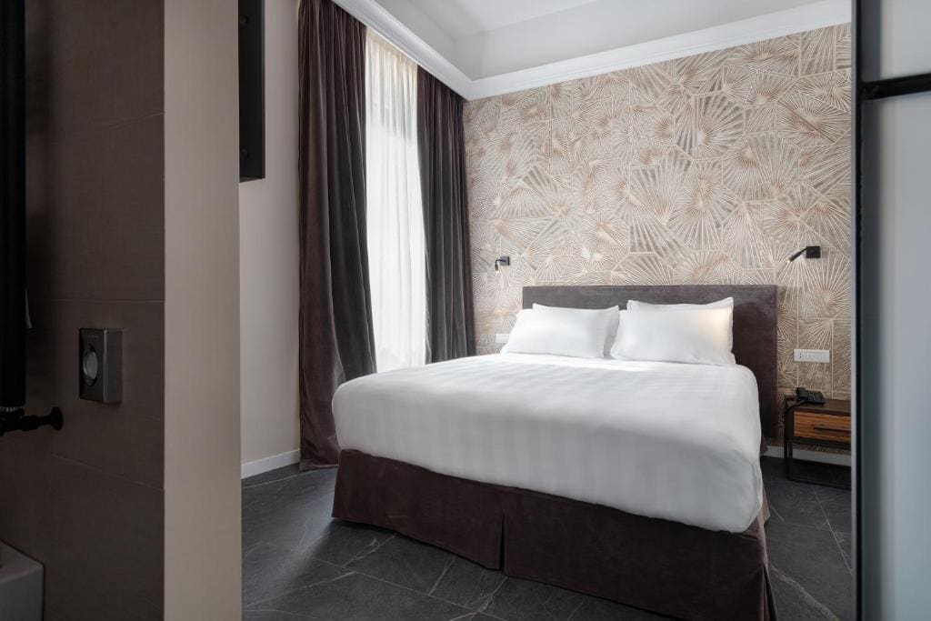 Suite room - Image 1