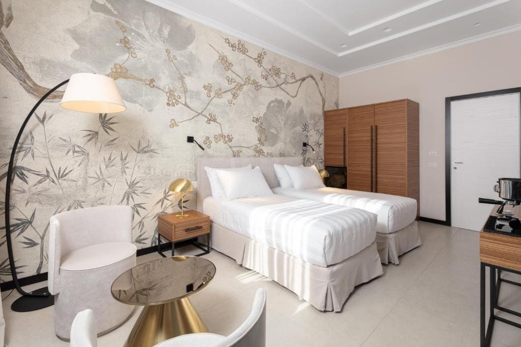 Superior Double or Twin Room room - Image 3