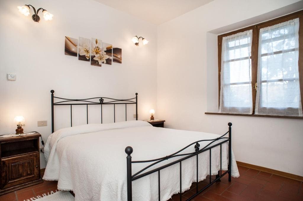 Apartment room - Image 2