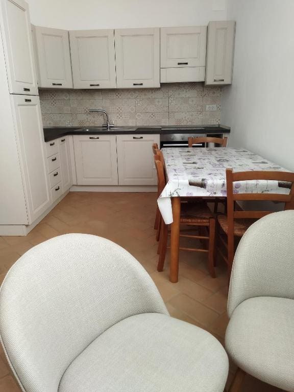 One-Bedroom Apartment room - Image 3