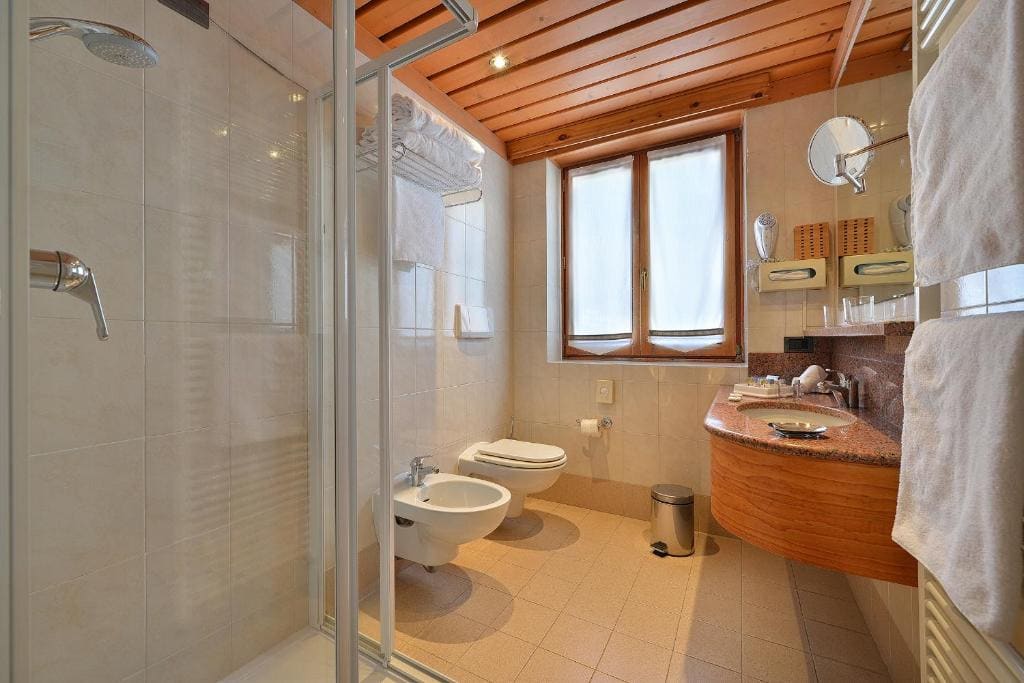 Quadruple Room room - Image 3