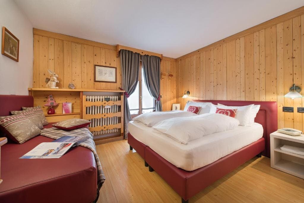 Triple Room with Mountain View room - Image 1