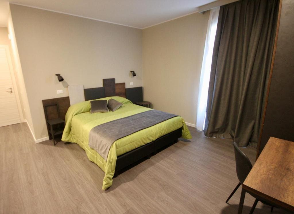 Deluxe Double Room room - Image 1