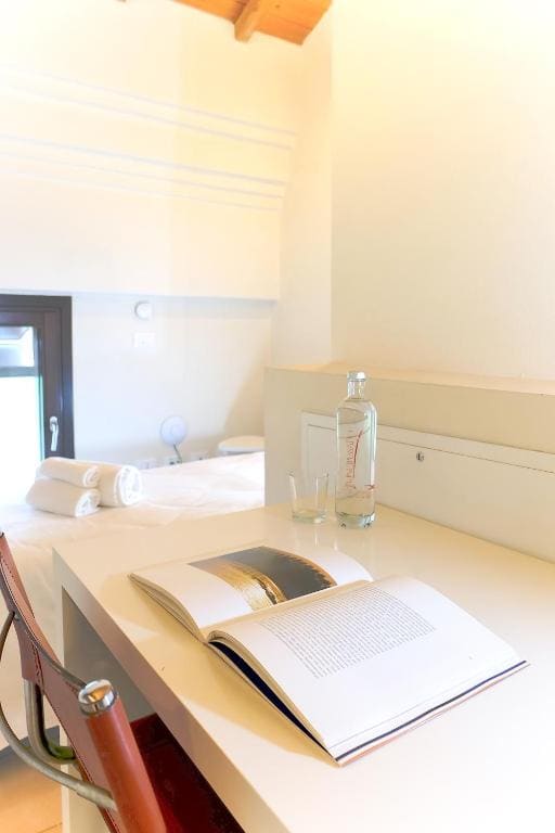 Suite with Garden View room - Image 3
