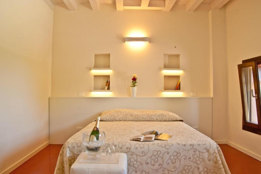 Suite with Garden View room - Image 2