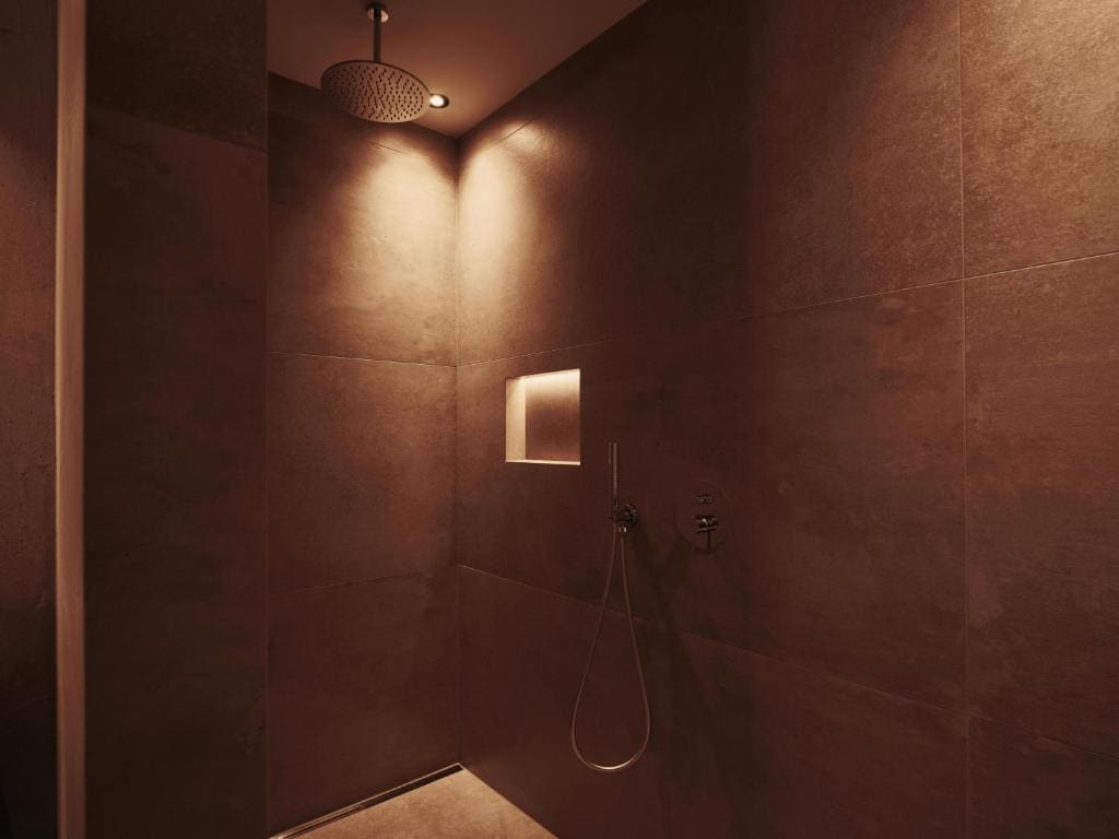 Suite room - Image 1